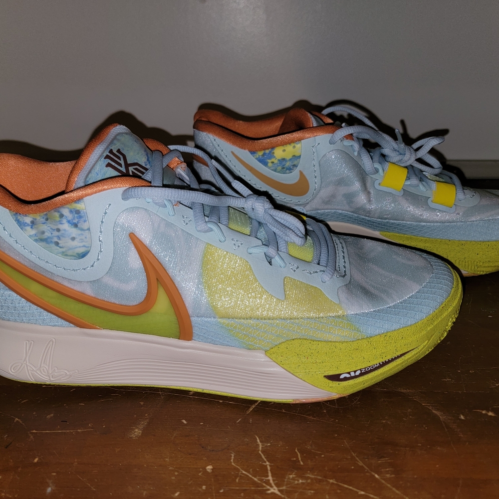 Nike Kyrie 8 Men's sz 13